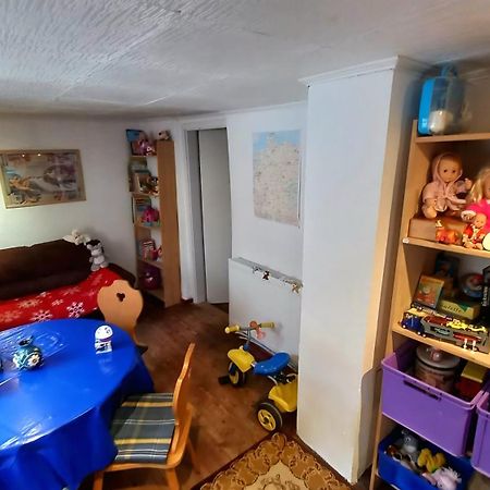 Familienfreundliches Ferienhaus Mit 3 Schlafzimmern Oldisleben Dış mekan fotoğraf